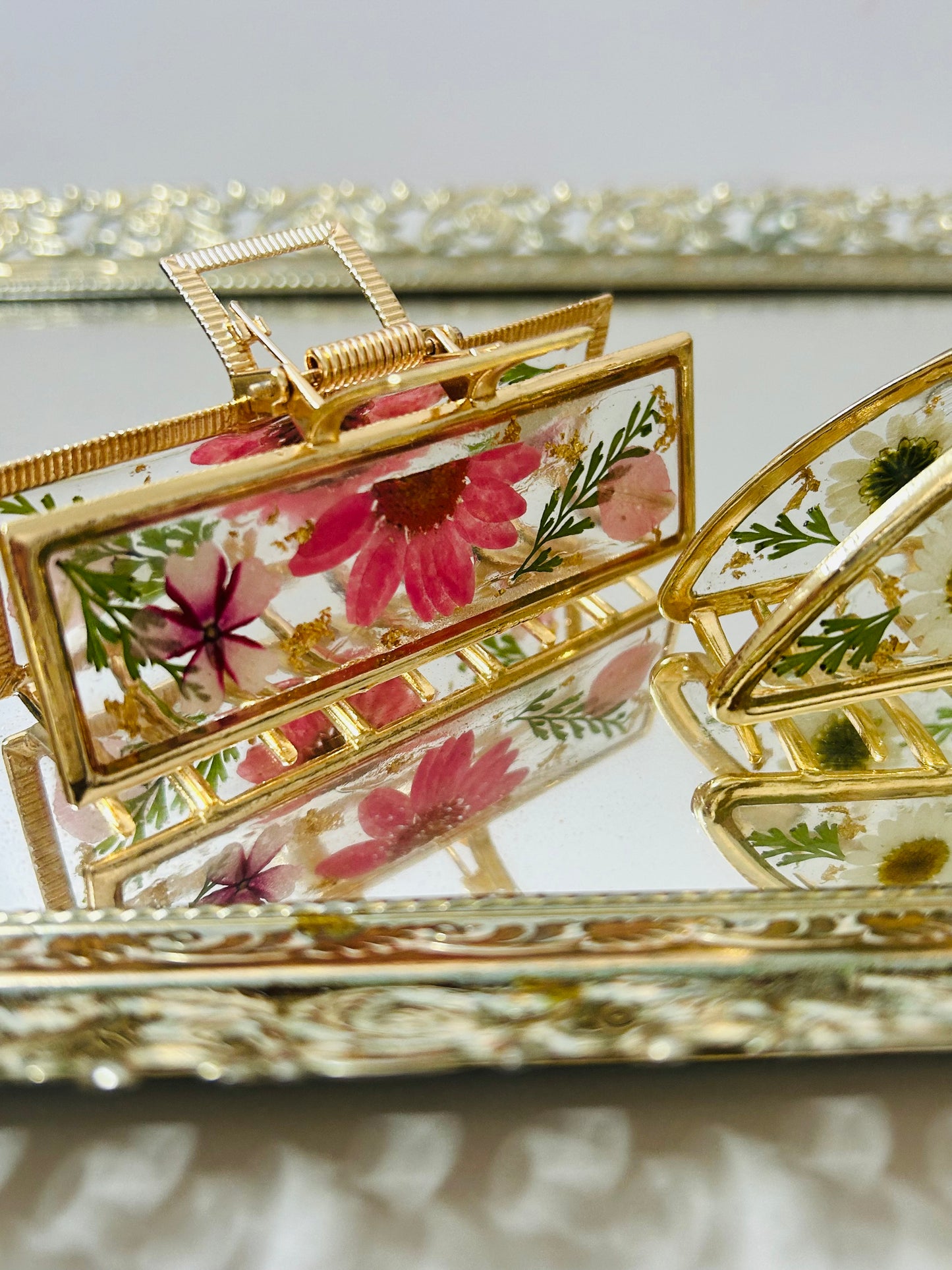 Gold floral claw clips