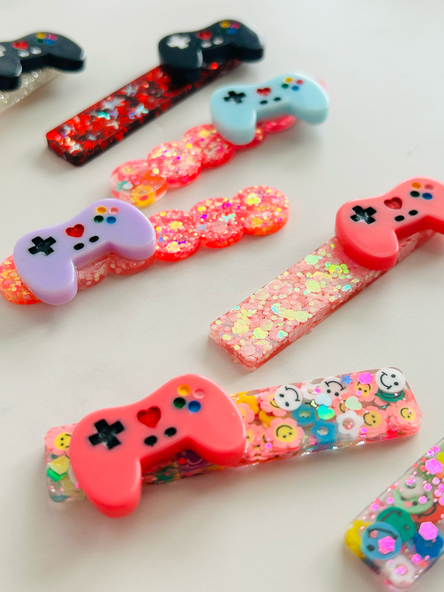 Video game controller hair clips